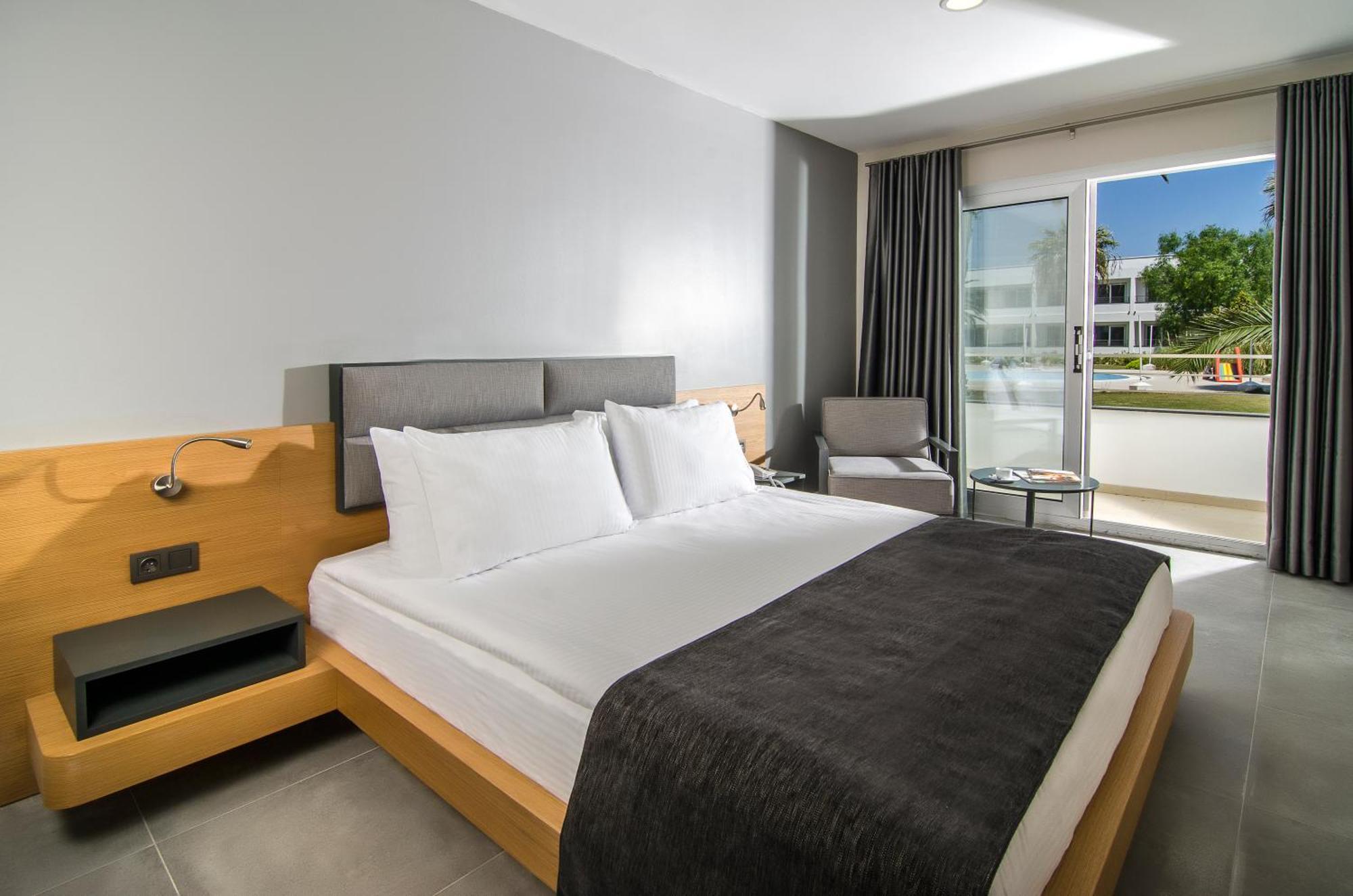 Altin Yunus Hotel & Spa - Çeşme Exteriör bild