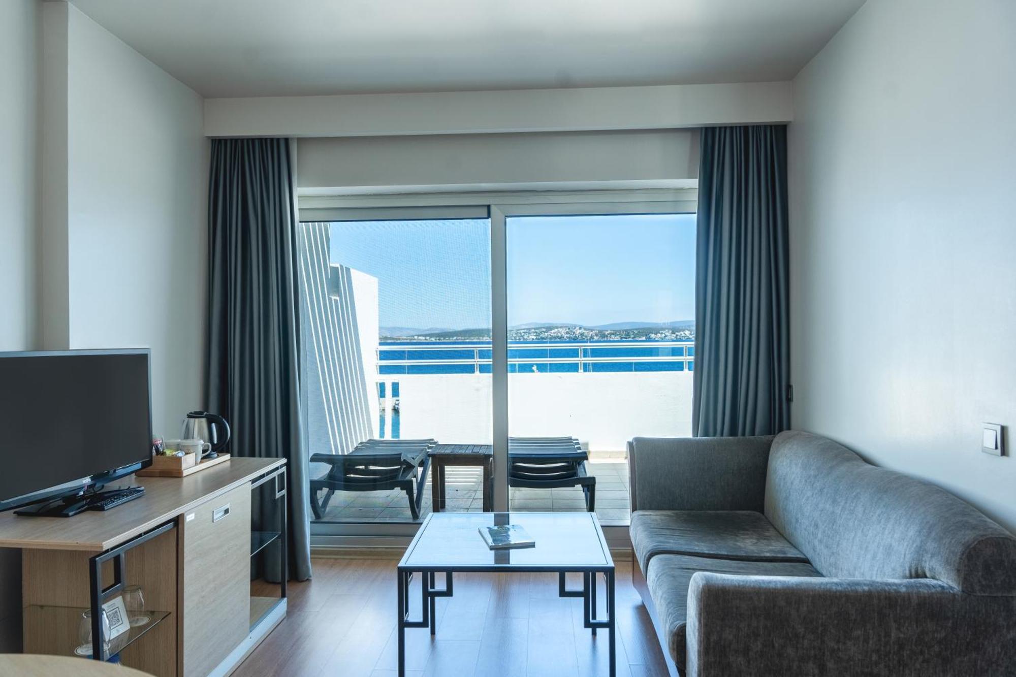 Altin Yunus Hotel & Spa - Çeşme Exteriör bild