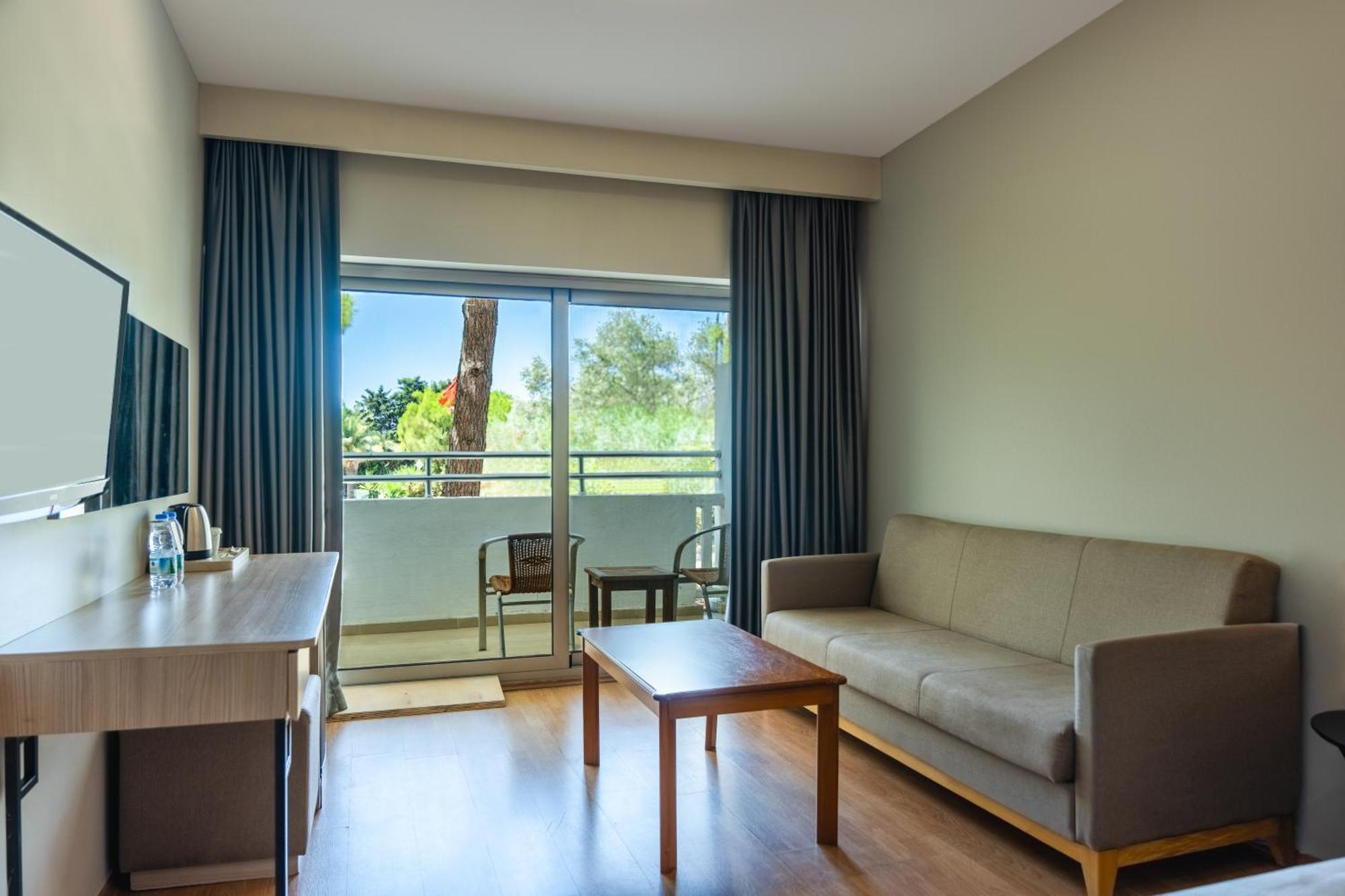 Altin Yunus Hotel & Spa - Çeşme Exteriör bild