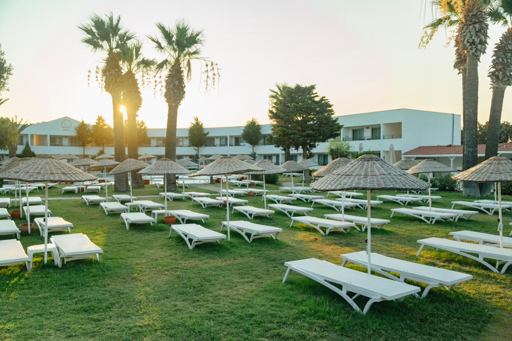 Altin Yunus Hotel & Spa - Çeşme Exteriör bild