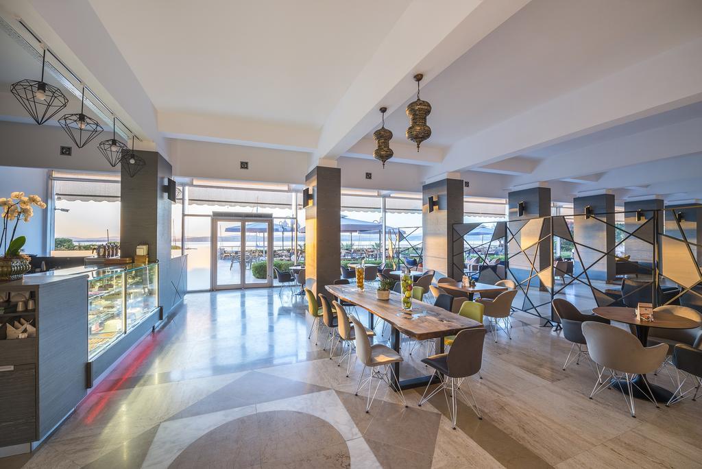 Altin Yunus Hotel & Spa - Çeşme Exteriör bild
